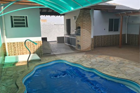 Casa à venda com 4 quartos, sendo 1 suíte, no condomínio Raizes, Paulínia - SP