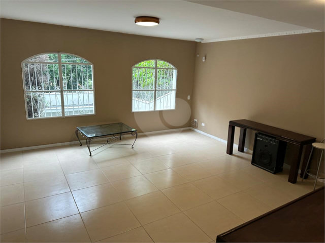 Casa à venda com 4 quartos, sendo 1 suíte,  em Jabaquara, São Paulo, SP