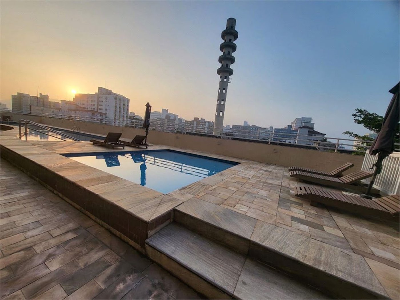 Apartamento Residencial à venda, Encruzilhada, Santos - AP1360.