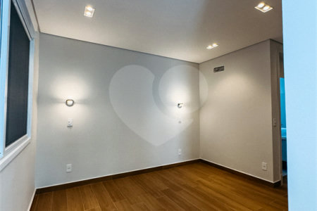 Casa à venda com 4 suítes no condomínio Villa dos Pinheiros, Indaiatuba - SP