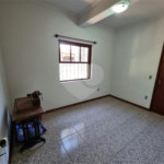 Casa à venda com 4 quartos, sendo 2 suítes, em Bosque, Vinhedo, SP