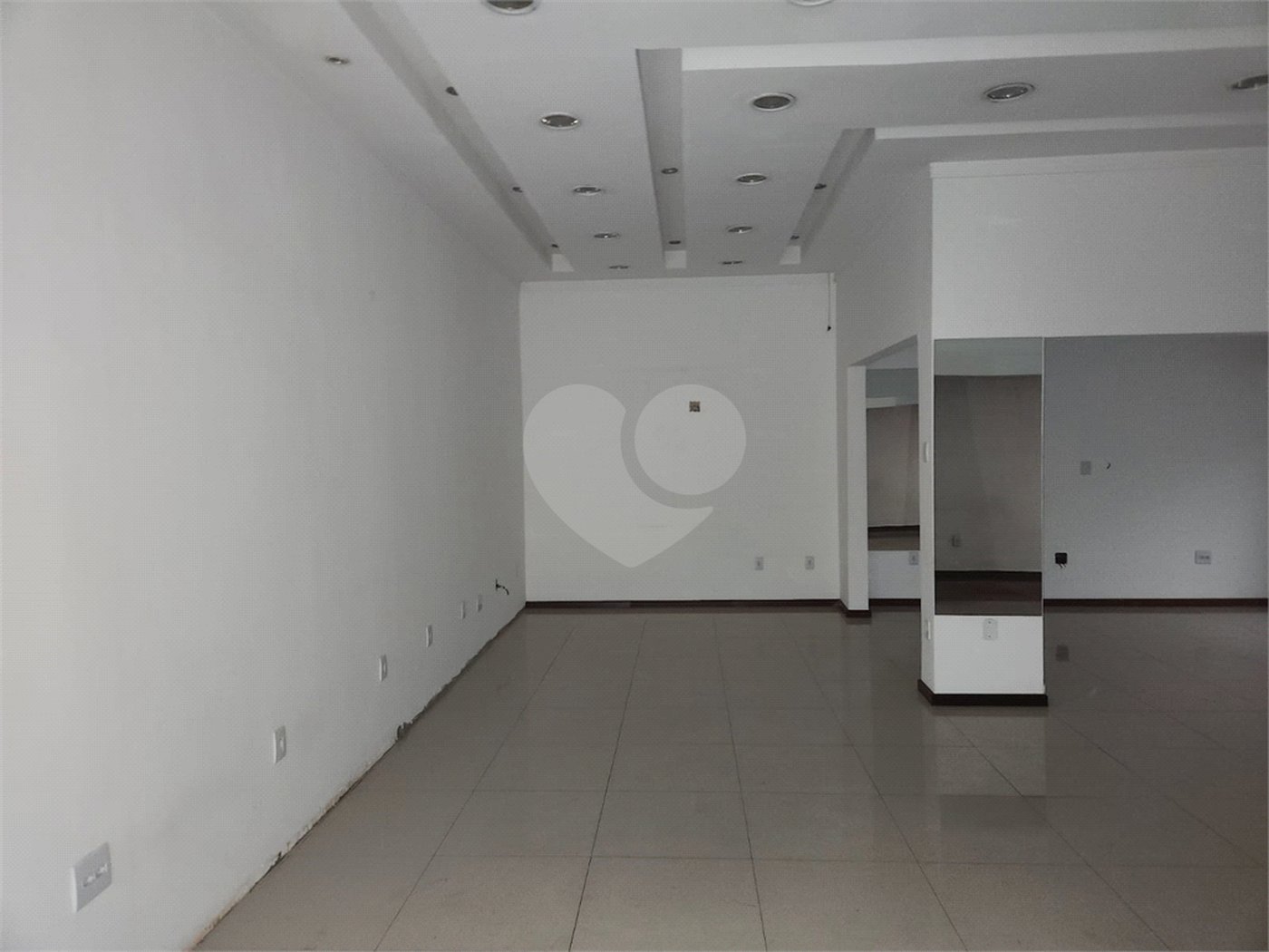 Salão para alugar no Centro, Araraquara, SP