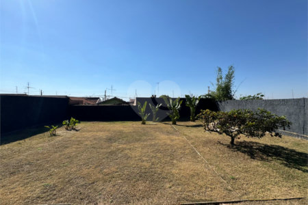 Imóvel comercial á venda, com 766m2 de terreno, em São Carlos-SP