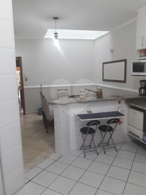 Sobrado à venda com 3 quartos, sendo 1 suíte, em Parque Vitória, São Paulo, SP