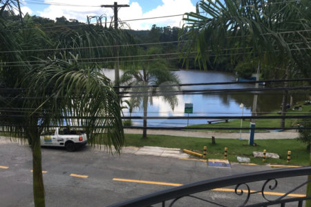 Casa à venda com 3 suítes no condomínio Aruã, Mogi das Cruzes - SP