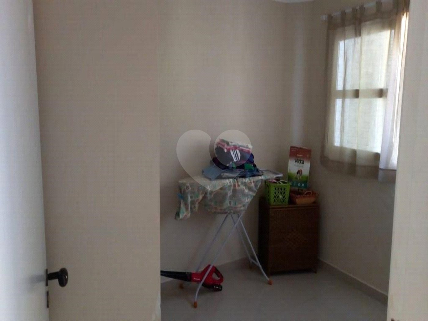 Casa à venda com 3 quartos, sendo 1 suíte,  em Bosque, Vinhedo, SP