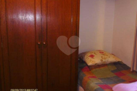 Sobrado à venda com 4 quartos, sendo 2 suítes, em Jardim Peri Peri, São Paulo, SP
