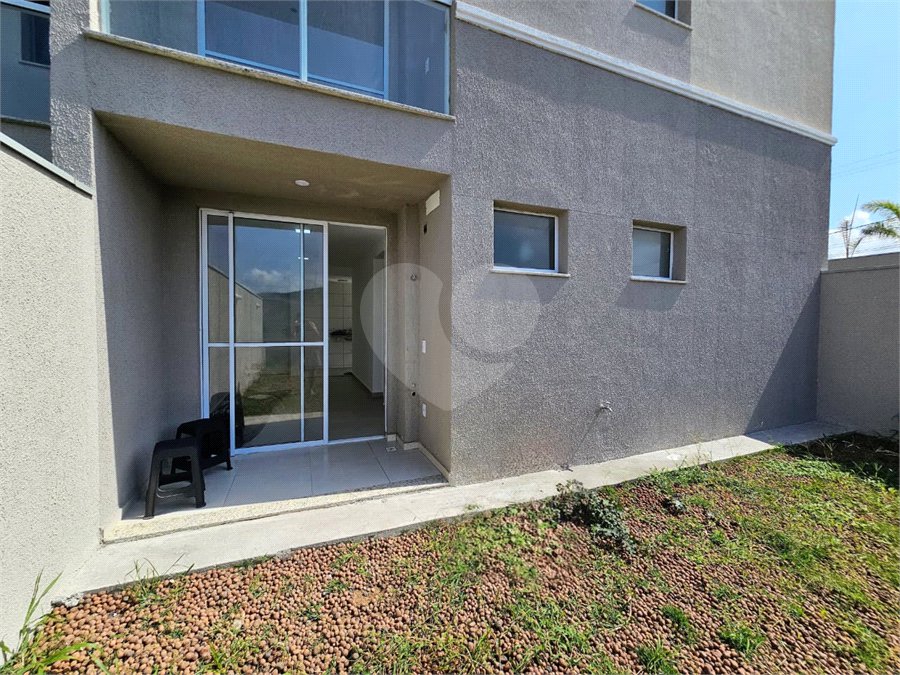 Apartamento para alugar com 2 quartos, sendo 1 suíte, em Nova São Pedro, São Pedro da Aldeia, RJ