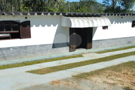 Sítio à venda com 8 quartos, sendo 4 suítes, em Boa Vista, Mogi das Cruzes, SP