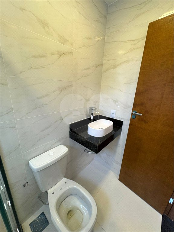 Casa à venda com 5 quartos, sendo 4 suítes, no condomínio Grand Park, Rio de Janeiro - RJ