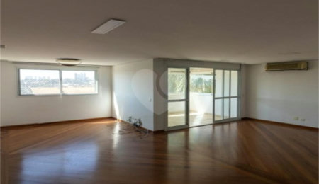 Apartamento à venda com 4 suítes em Jardim Leonor, São Paulo, SP
