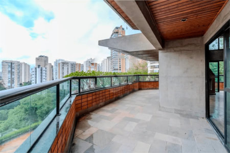 Apartamento à venda com 4 quartos, sendo 2 suítes, em Paraíso do Morumbi, São Paulo, SP