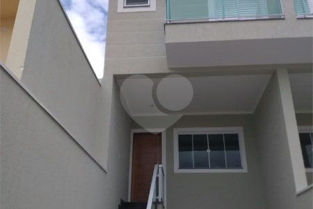 Sobrado à venda com 3 quartos, sendo 1 suíte,  em Vila Gustavo, São Paulo, SP