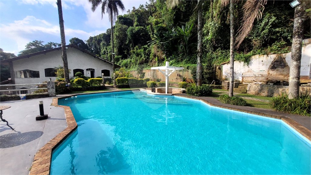 Casa à venda com 4 suítes no condomínio Parque Imperial da Cantareira, Mairiporã - SP