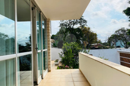Sobrado à venda com 5 quartos, sendo 1 suíte, em Interlagos, São Paulo, SP