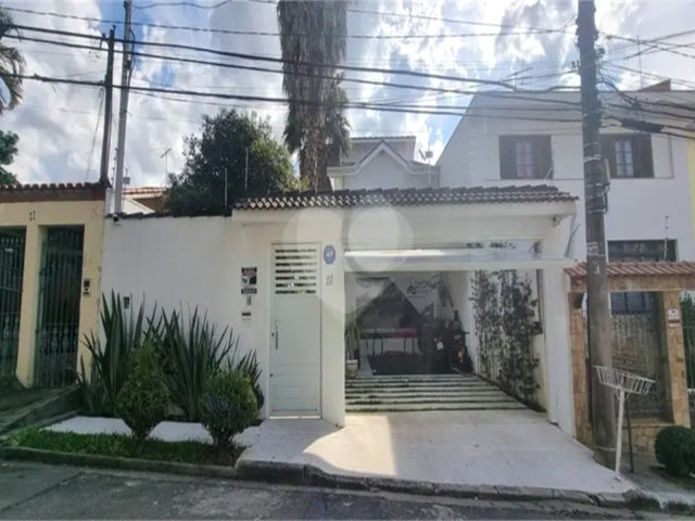 Sobrado à venda com 2 suítes em Jardim Virginia Bianca, São Paulo, SP