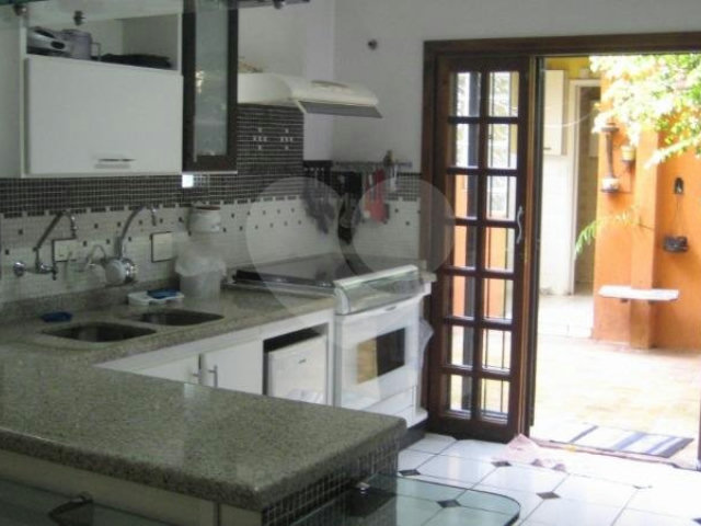 Casa à venda com 3 quartos, sendo 1 suíte,  em Saúde, São Paulo, SP