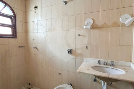 Sobrado à venda com 4 quartos, sendo 3 suítes, em Vila Libanesa, São Paulo, SP