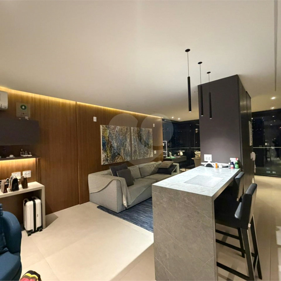Apartamento à venda com 4 quartos, sendo 1 suíte, em Cerqueira César, São Paulo, SP