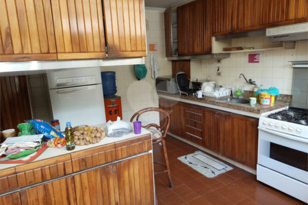 Casa à venda com 3 suítes em Jardim Leonor, São Paulo, SP