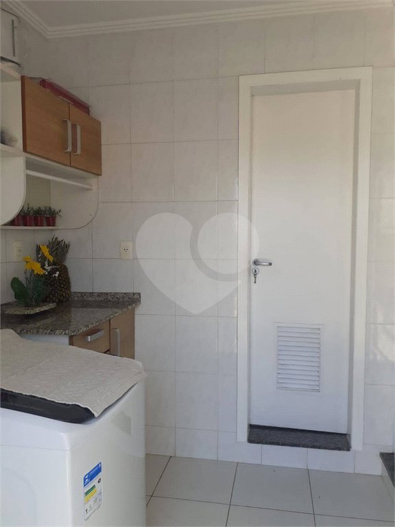 Sobrado à venda com 3 quartos, sendo 1 suíte, em Parque Santana, Mogi das Cruzes, SP