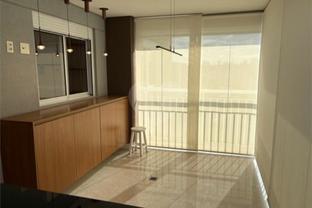 Apartamento à venda com 2 quartos, sendo 1 suíte, em Santo Amaro, São Paulo, SP