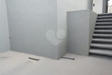 Casa Térrea à venda com 1 quarto em Vila Nivi, São Paulo, SP