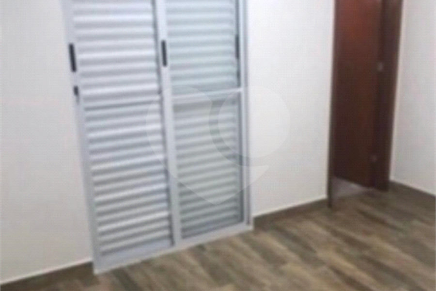 Casa à venda ou para alugar com 2 suítes no condomínio Residence Adelina, São Paulo - SP