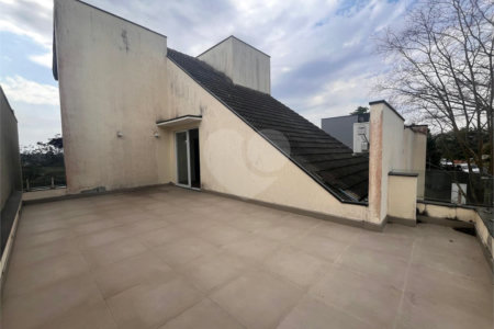 Sobrado à venda com 3 quartos, sendo 1 suíte, em Cidade Parquelandia, Mogi das Cruzes, SP