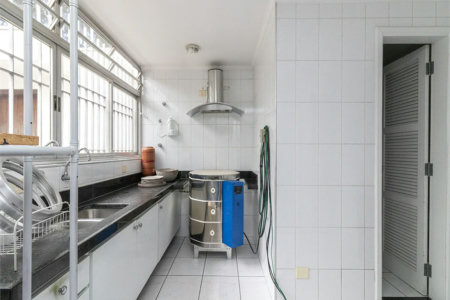 Casa à venda com 3 quartos, sendo 2 suítes,  em Alto de Pinheiros, São Paulo, SP