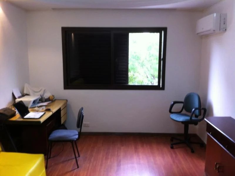 Apartamento à venda com 4 suítes em Real Parque, São Paulo, SP