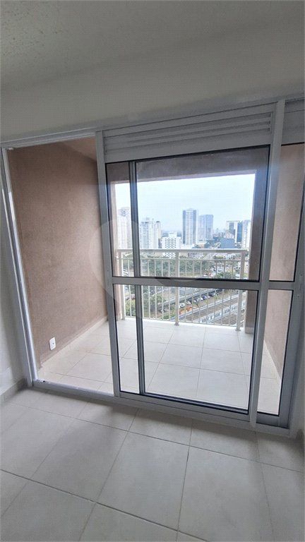Apartamento à venda com 2 quartos em Parque Industrial Tomas Edson, São Paulo, SP