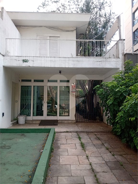 Sobrado à venda com 3 quartos em Alto da Boa Vista, São Paulo, SP