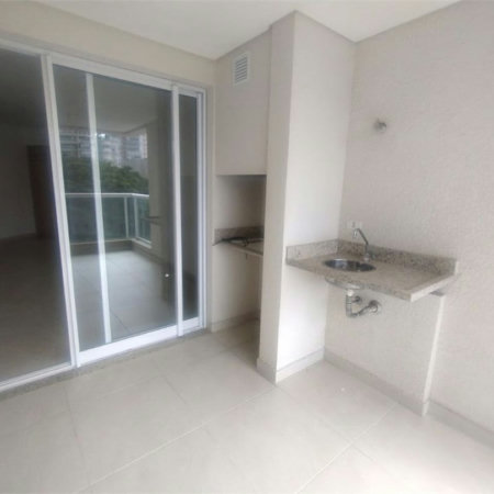 Apartamento Moderno à Venda na Enseada | Varanda Gourmet e Lazer Completo