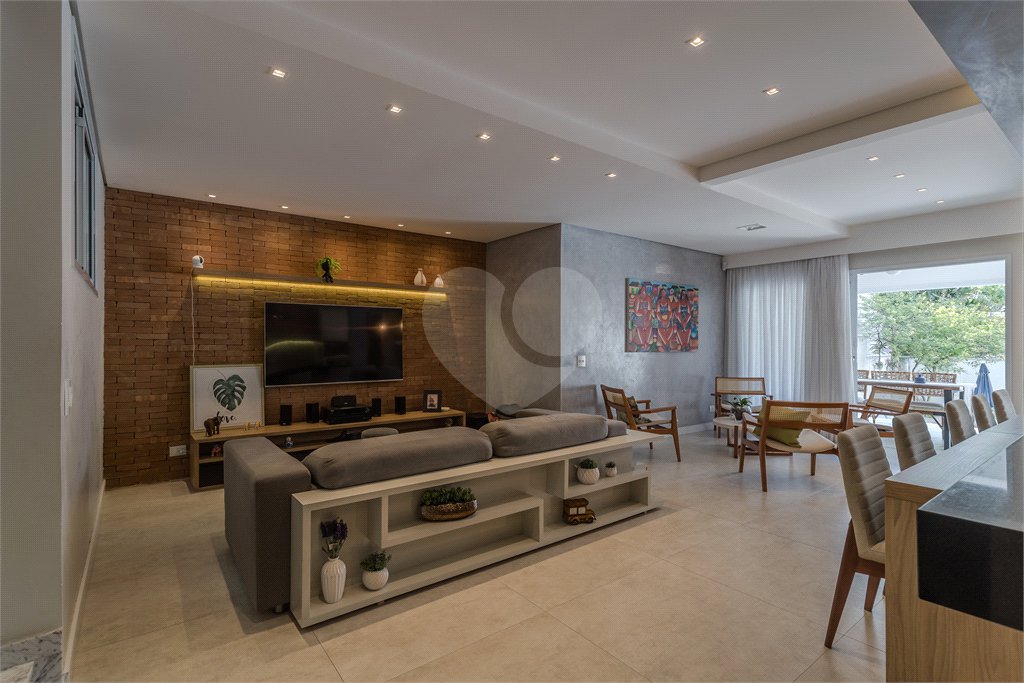 Casa à venda com 4 suítes em Jardim Prudência, São Paulo, SP