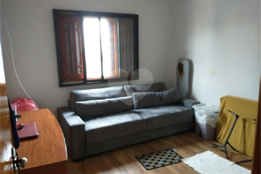 Sobrado à venda com 3 quartos, sendo 1 suíte, em Gopoúva, Guarulhos, SP