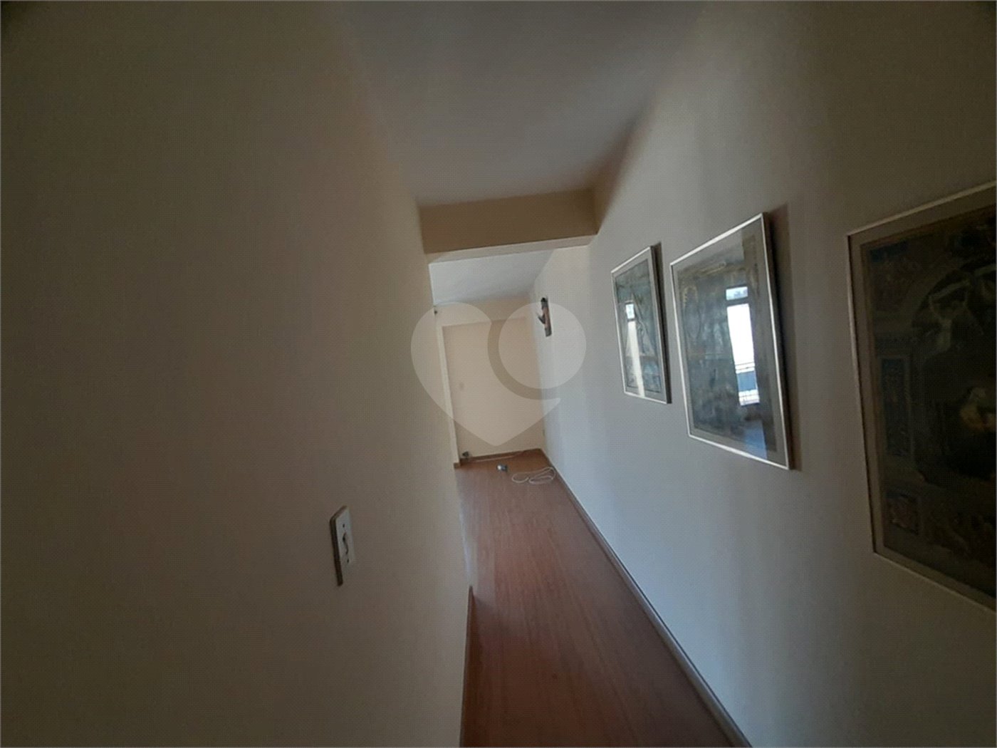 Apartamento à venda com 3 quartos, sendo 1 suíte, no Centro, Serra Negra, SP
