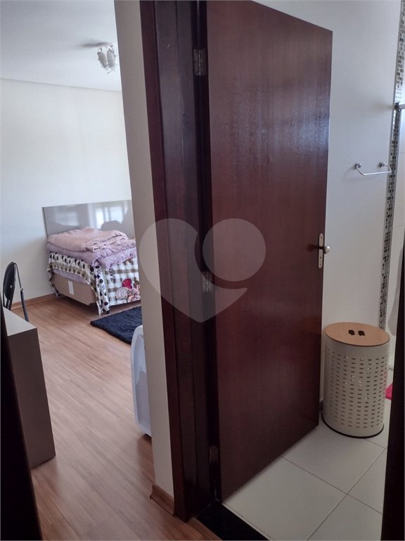 Casa à venda com 5 quartos, sendo 4 suítes, no condomínio Clube Florada Suzano, Suzano - SP