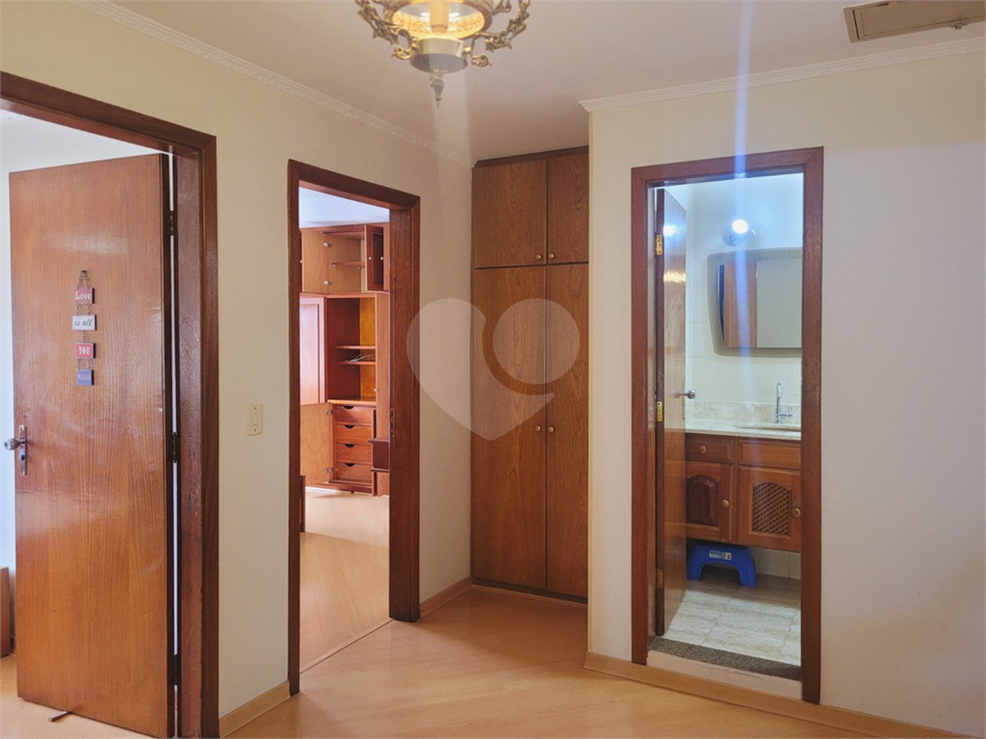 Sobrado à venda ou para alugar com 4 quartos, sendo 1 suíte, em Vila Gustavo, São Paulo, SP