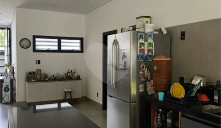 Casa à venda com 3 suítes em Pinheirinho, Vinhedo, SP