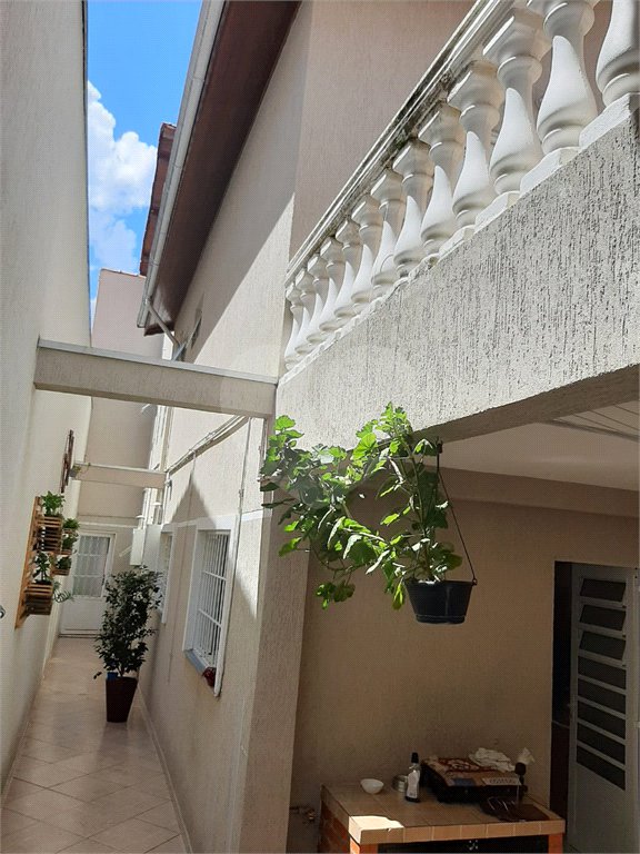 Sobrado à venda com 3 quartos, sendo 1 suíte,  em Vila Suissa, Mogi das Cruzes, SP