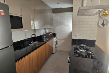 Apartamento à venda com 1 suíte em Vila Suzana, São Paulo, SP