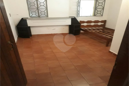 Sobrado à venda com 4 quartos em Jardim Galetto, Itatiba, SP