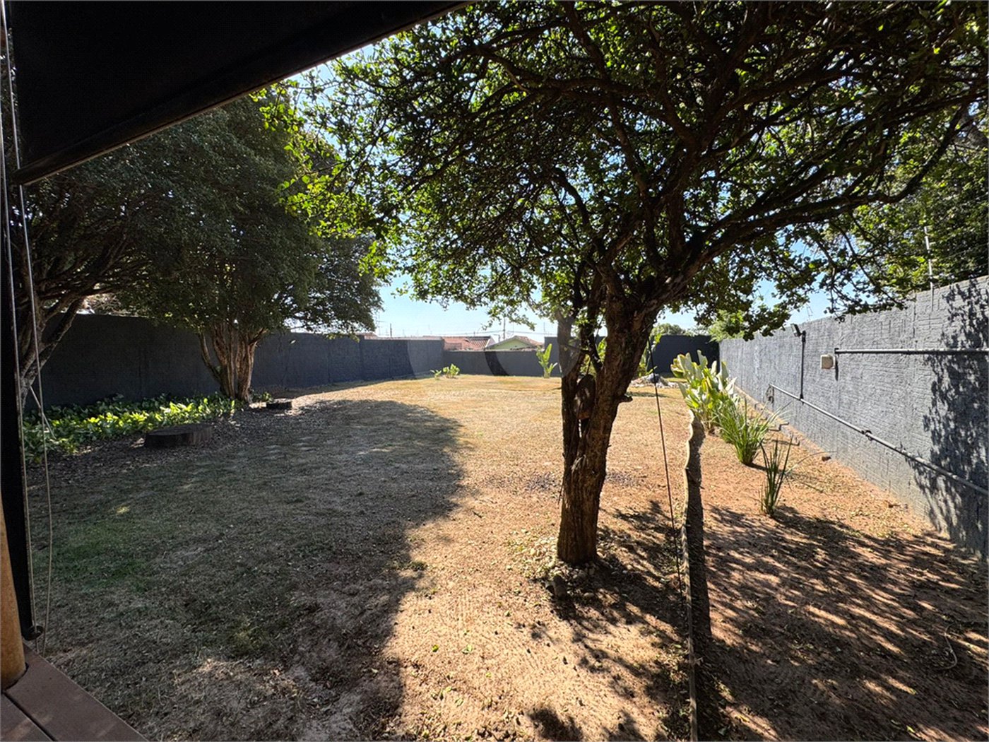 Imóvel comercial á venda, com 766m2 de terreno, em São Carlos-SP
