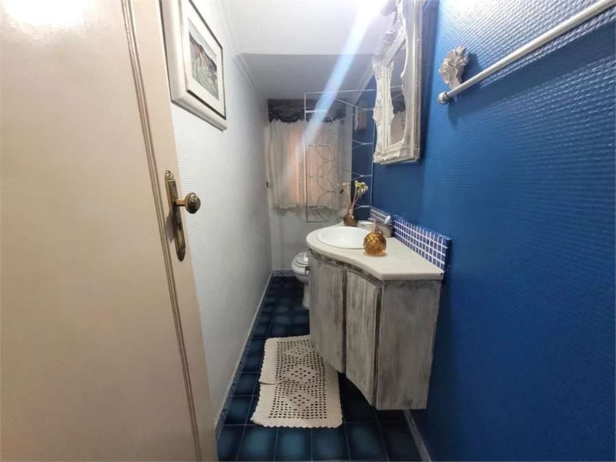 Sobrado à venda com 3 quartos, sendo 1 suíte, em Vila Hamburguesa, São Paulo, SP