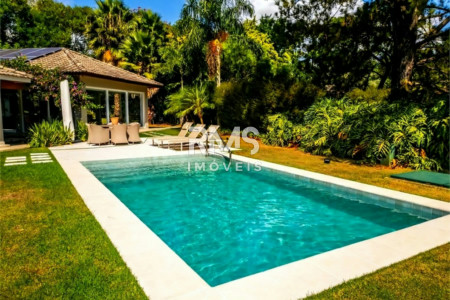 Casa à venda com 4 suítes no condomínio Terras de São José i, Itu - SP