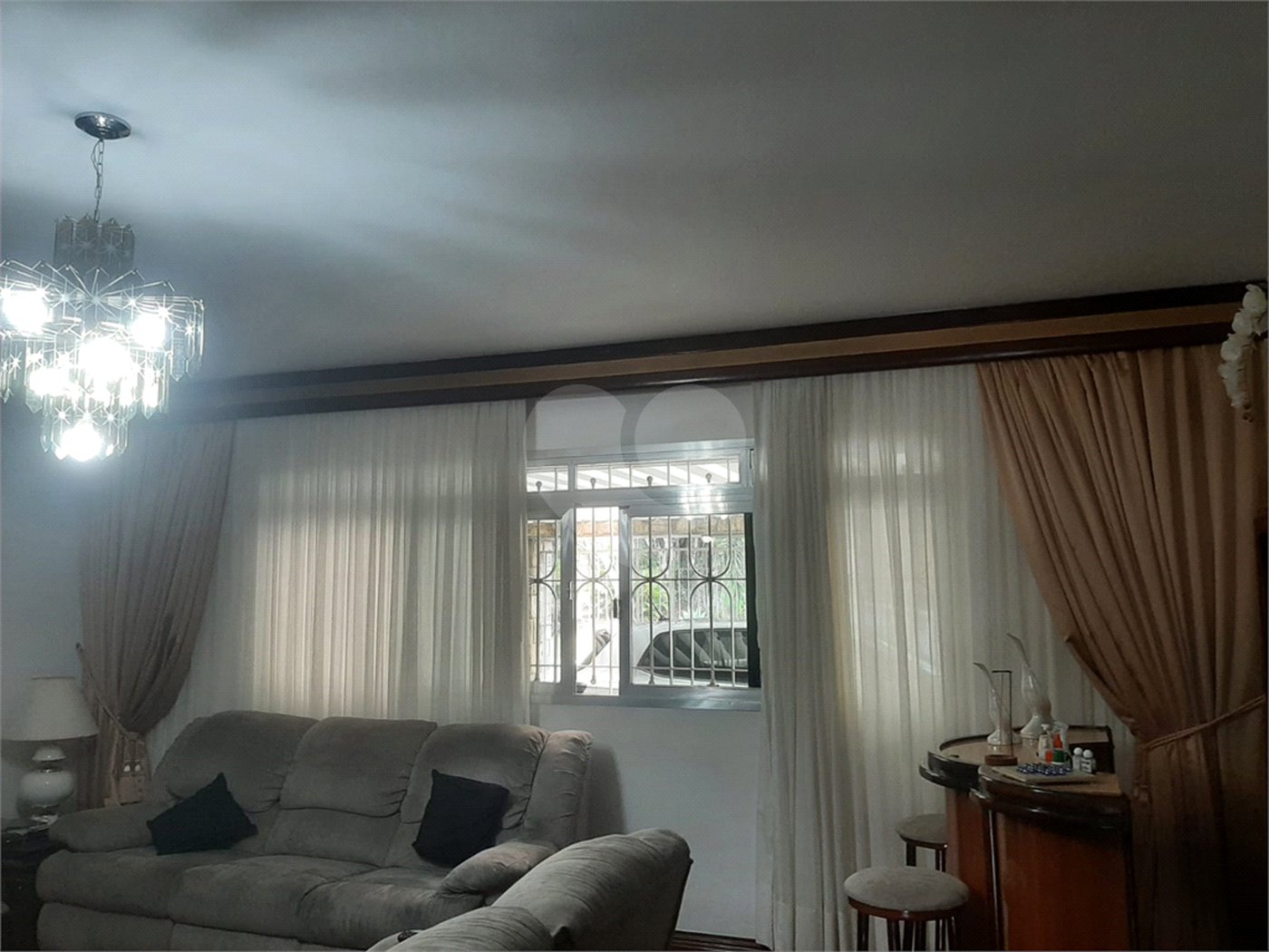 Sobrado à venda com 4 quartos, sendo 2 suítes, em Tremembé, São Paulo, SP