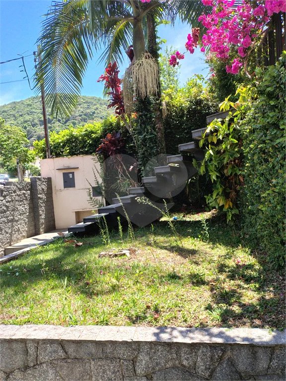 Casa à venda ou para alugar com 5 quartos, sendo 2 suítes, em Jardim Dos Estados, Poços de Caldas - MG
