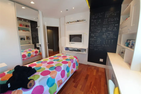 Apartamento à venda com 4 quartos, sendo 2 suítes, em Santana, São Paulo, SP