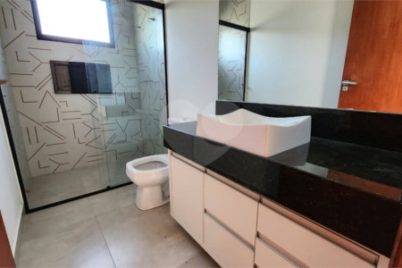 Casa para alugar com 3 quartos, sendo 1 suíte, no condomínio Chácaras Brasil, Atibaia - SP